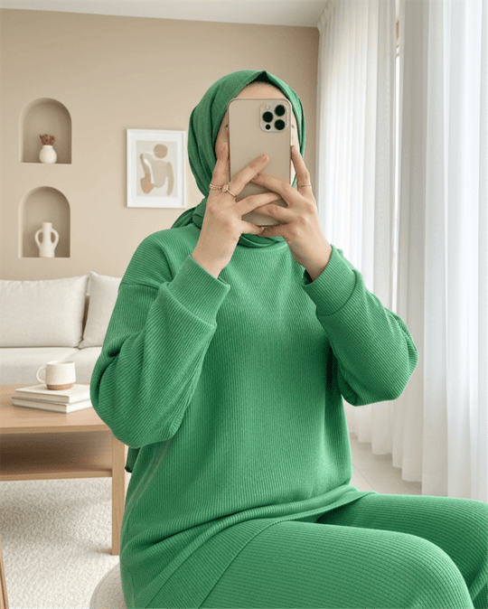 Renkli Kolye Detaylı Bisiklet Yaka İkili Takım -Yeşil