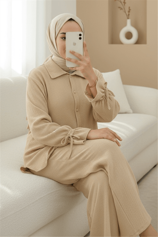Top Düğmeli Kolu Bağcıklı Krinkıl Takım -Bej