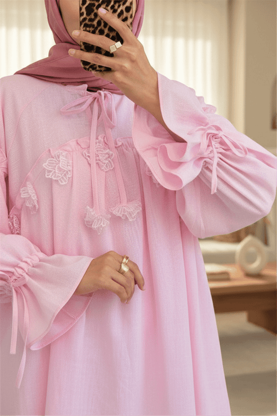 Yakası Ve Kolları Bağlamalı Önü Çiçek Detaylı Gömlek -Pembe