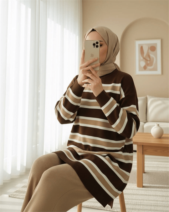 Yuvarlak Yaka Renkli Çizgili Salaş Triko Takım -Vizon