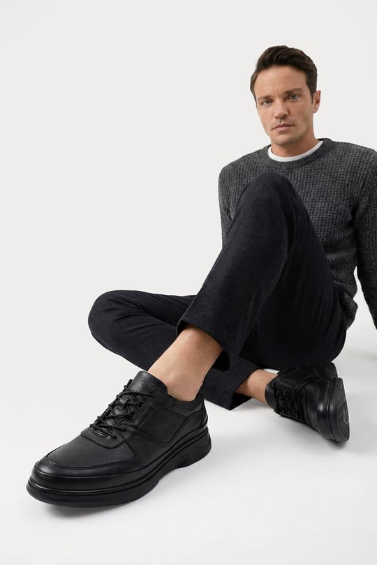 Mens Black Lace-Up Rubber Sole Genuine Leather Sneaker