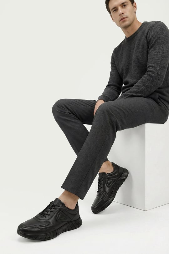 Mens Black Lace-Up Genuine Leather Comfort Sneaker