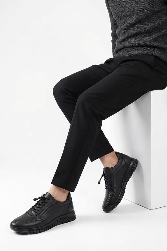 Mens Black Lace-Up Rubber Sole Genuine Leather Sneakers