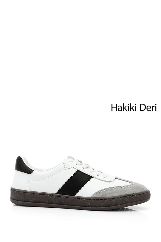 Kadın Beyaza Siyah Bağcıklı Hakiki Deri Sneaker