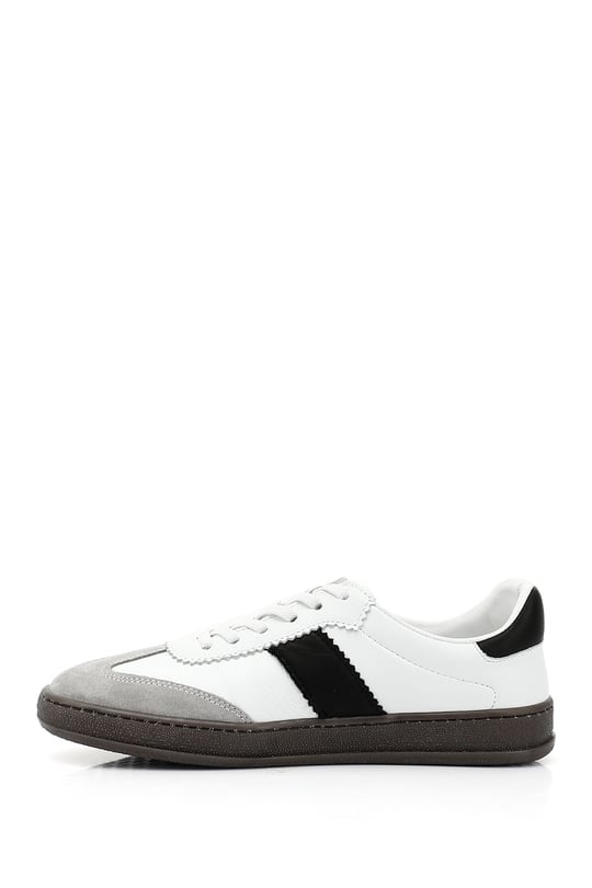 Kadın Beyaza Siyah Bağcıklı Hakiki Deri Sneaker