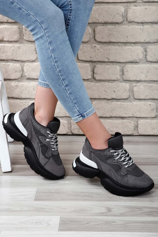 Gön Dolgu Taban Bağcıklı Spor Kadın Sneaker 37116