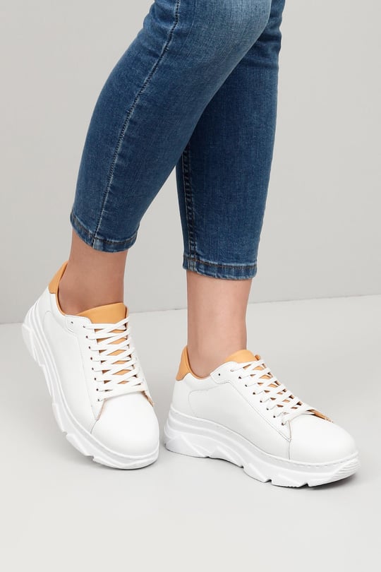Gön Hakiki Deri Yuvarlak Burun Dolgu Taban Bağcıklı Kadın Sneaker 24166