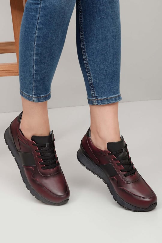Gön Hakiki Deri Yuvarlak Burun Dolgu Taban Bağcıklı Spor Kadın Sneaker 45126