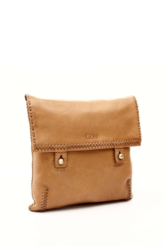 Gon Women's Messenger Bags  GNHANDMD20001 Q2001