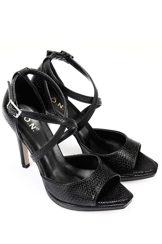 Gon Women Sandals  30505
