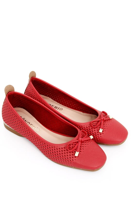 Gön Blunt nose Flat sole Female Babette 38181