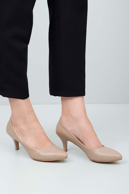 Gön Sivri Burun Orta İnce Topuklu Stiletto Kadın Ayakkabı 37140