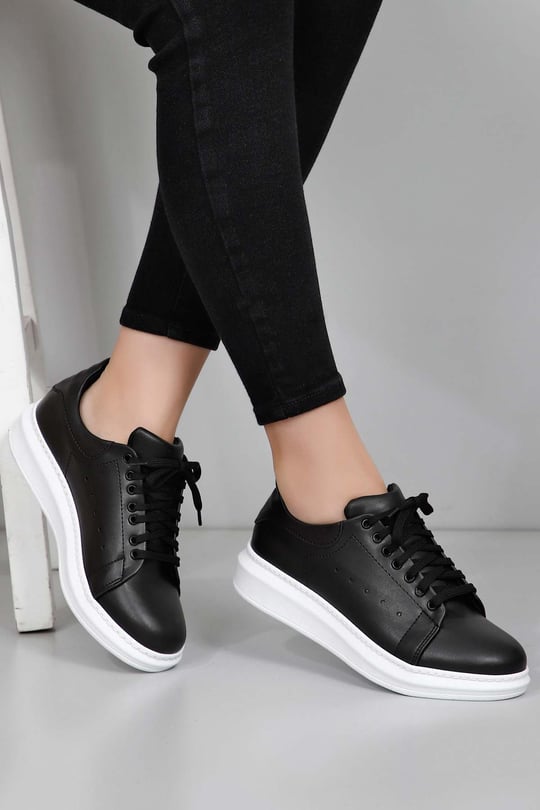 Gön Yuvarlak Burun Dolgu Taban Bağcıklı Spor Kadın Sneaker 35518