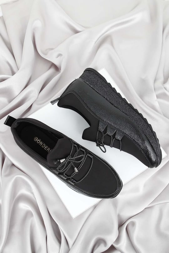 Gön Yuvarlak Burun Dolgu Topuk Bağlı Kadın Sneaker 37225