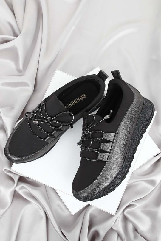 Gön Yuvarlak Burun Dolgu Topuk Bağlı Kadın Sneaker 37225