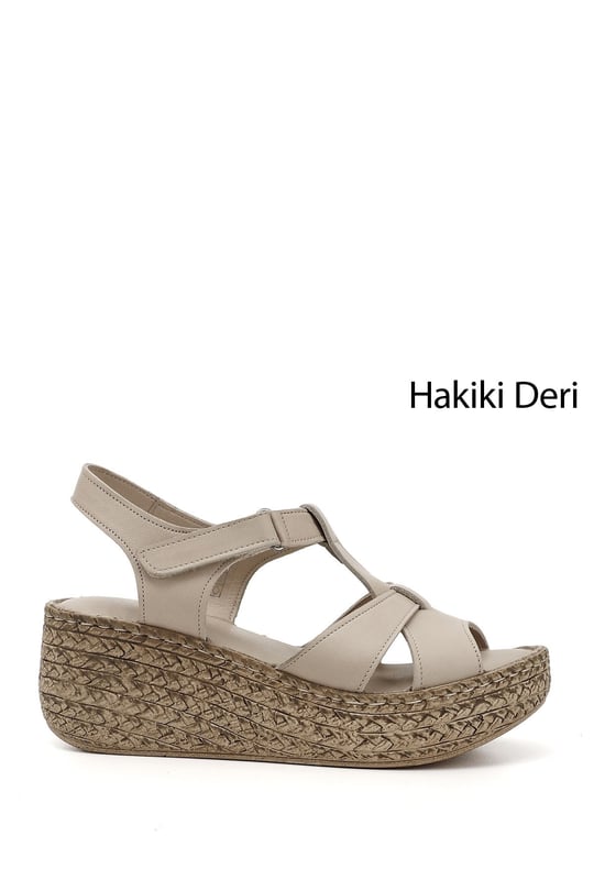 Kadın Bej Antik Cırt Bantlı Dolgu Topuk Hakiki Deri Sandalet