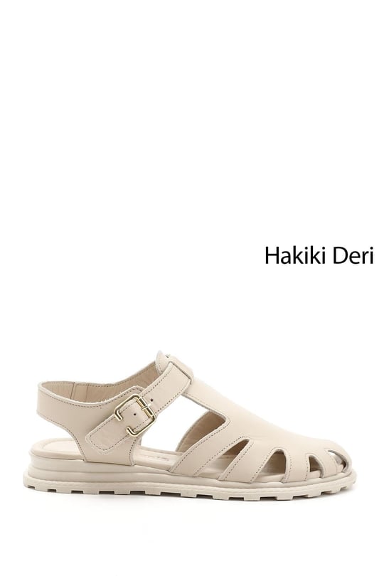 Kadın Bej Antik Tokalı Burnu Kapalı Hakiki Deri Sandalet