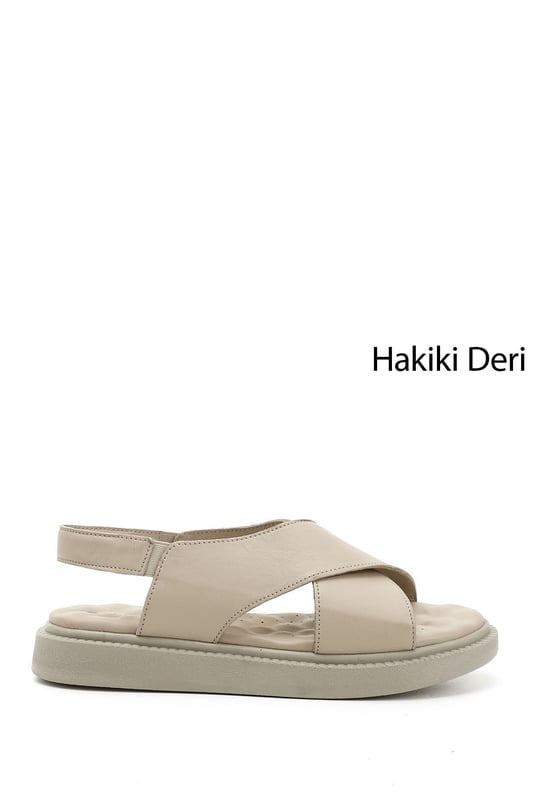 Kadın Bej Çapraz Bantlı Dolgu Taban Hakiki Deri Comfort Sandalet
