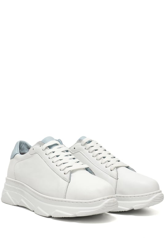 Kadın Beyaza Mavi Bağcıklı Dolgu Taban Hakiki Deri Sneaker