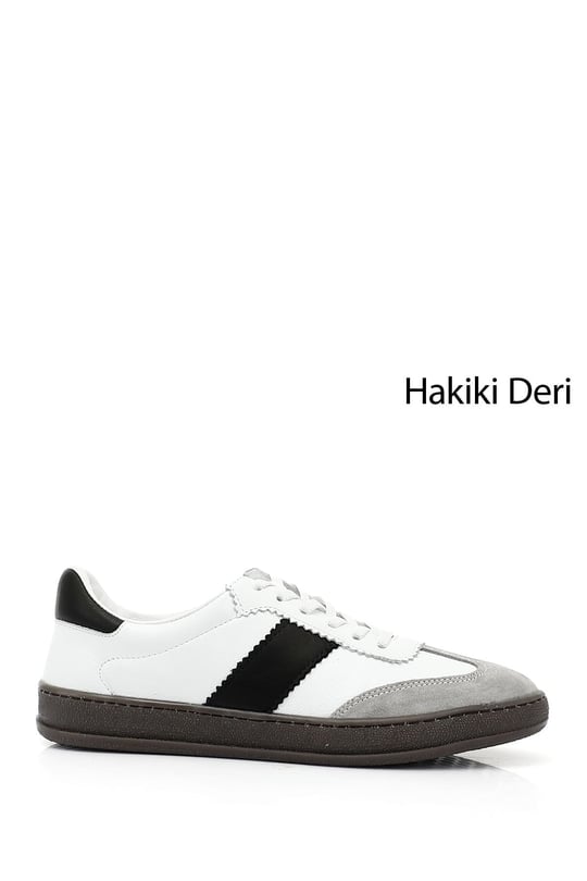 Kadın Beyaza Siyah Bağcıklı Hakiki Deri Sneaker
