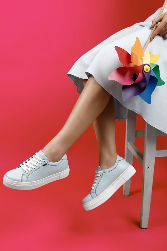Kadın Mavi Bağcıklı Dolgu Taban Hakiki Deri Sneaker
