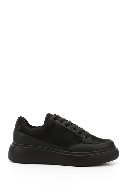Kadın Siyah Baskılı Bağcıklı Dolgu Taban Comfort Sneaker