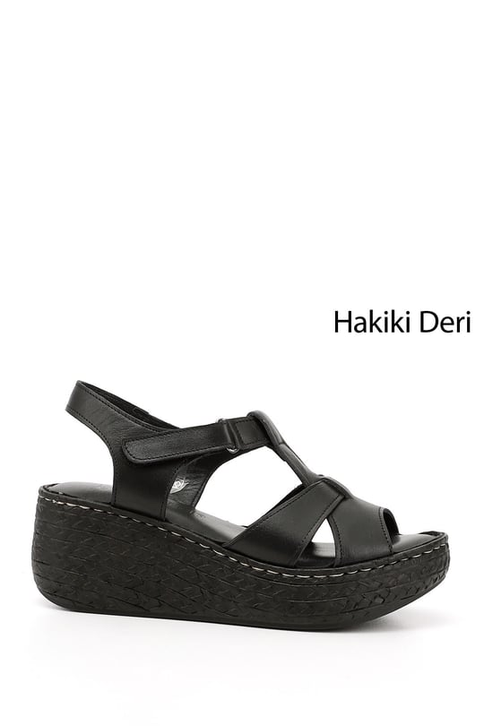 Kadın Siyah Cırt Bantlı Dolgu Topuk Hakiki Deri Sandalet