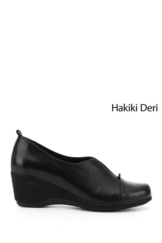 Kadın Siyah Dolgu Taban Hakiki Deri Ayakkabı