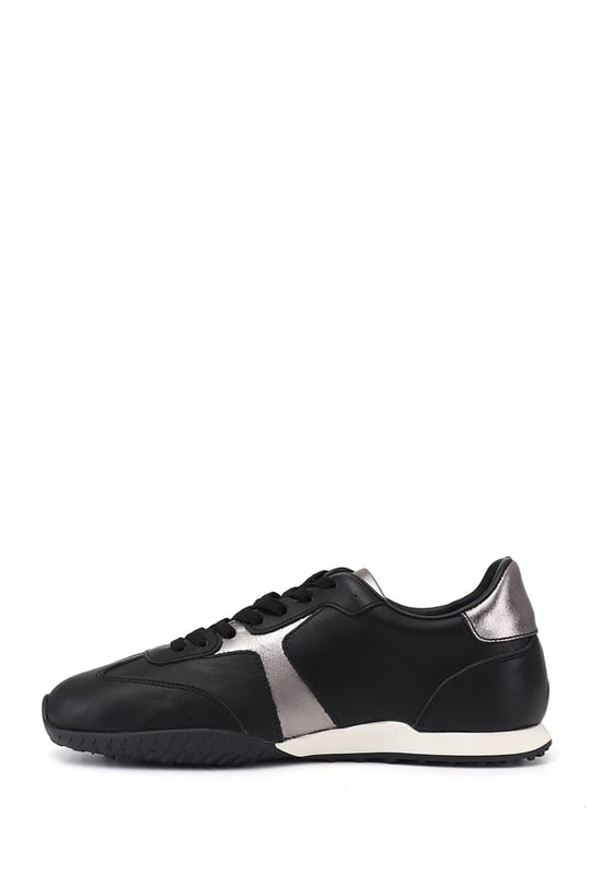 Kadın Siyah Lastik Bağcıklı Hakiki Deri Sneaker