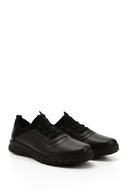 Kadın Siyah Lastik Bağcıklı Hakiki Deri Comfort Sneaker