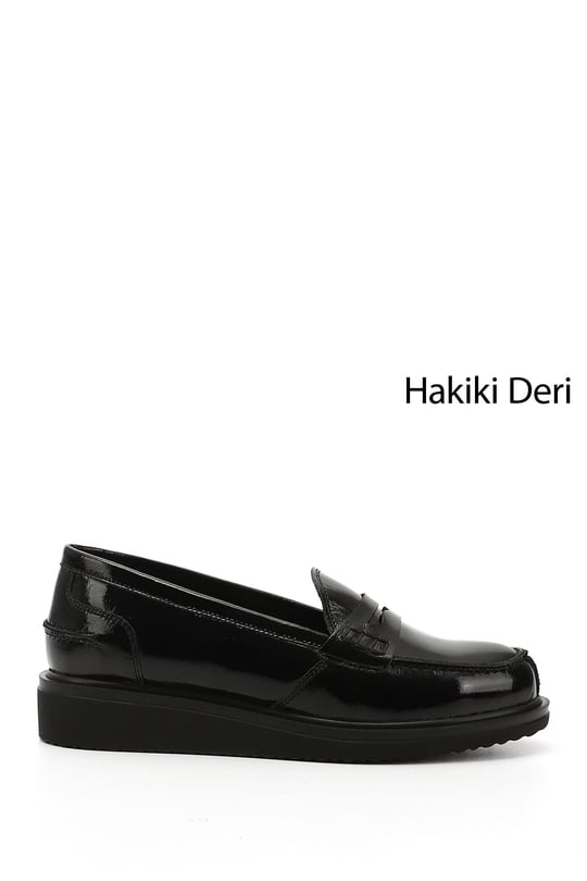Kadın Siyah Rugan Dolgu Taban Hakiki Deri Loafer Ayakkabı