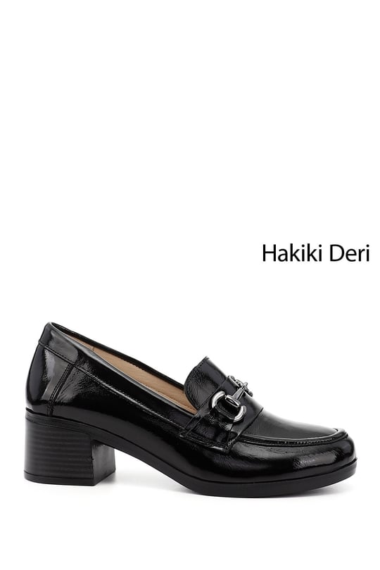 Kadın Siyah Rugan Kısa Kalın Topuklu  Hakiki Deri Ayakkabı