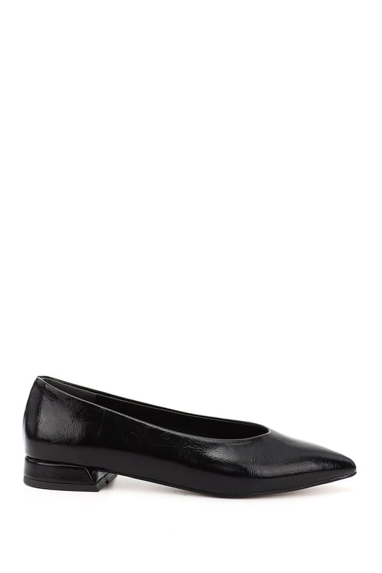 Women's Black Pointed Toe Ballet Flats