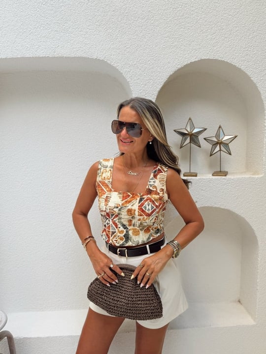 Nişantaşı Butik PASTEL DESEN KARE YAKA CROP BLUZ