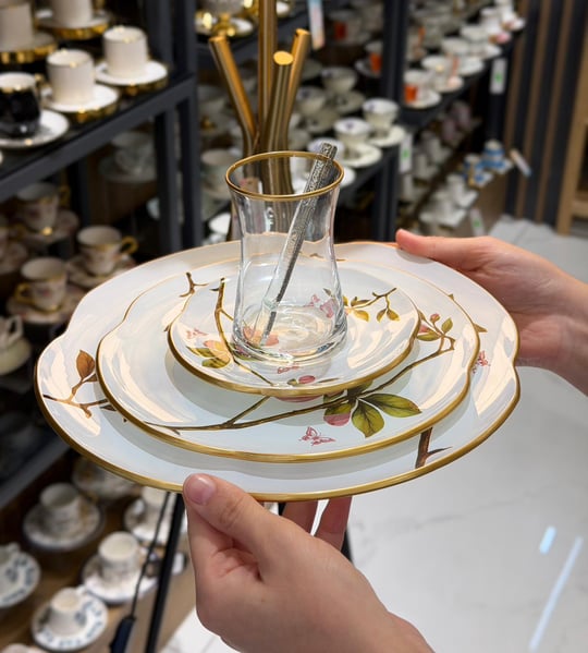  30 Parça Sakura Servis Pasta Çay Takımı Gold