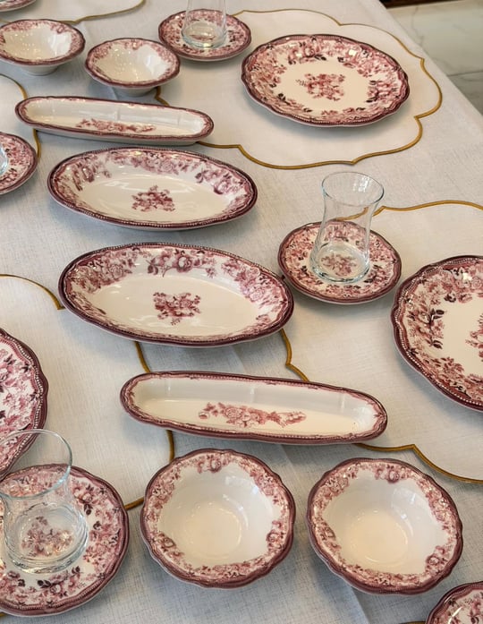 20 Parça Porselen Kahvaltı Takımı Maroon