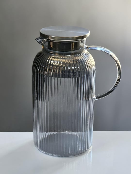 Astana Metal Kapaklı Füme Cam Sürahi - 1800ml