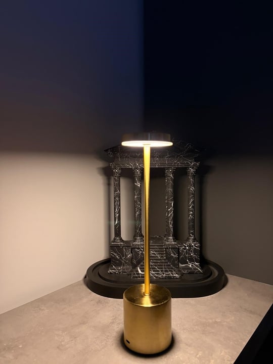 LED Masa Lambası Dokunmatik Şarj Edilebilir Masa Lambası Gold