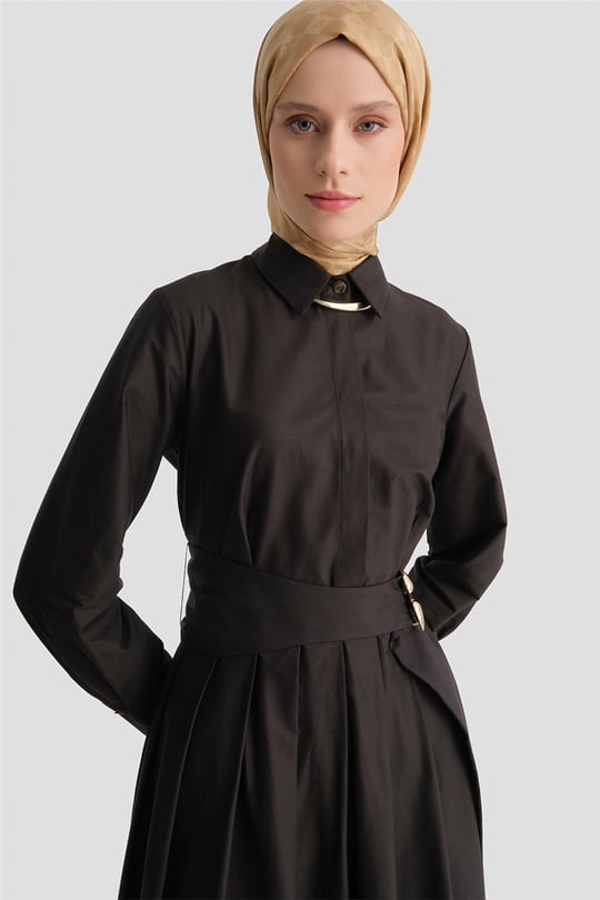 Kemer Detaylı Pamuk Elbise Siyah