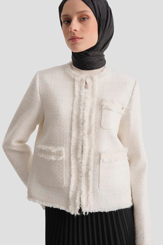 Tüvit Ceketli Takım Beyaz