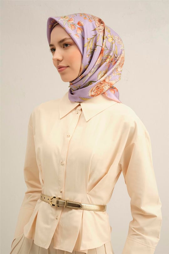 Armine Çiçek Desenli Saf İpek Twill Eşarp 9347D 50