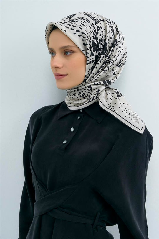 Armine  Saf İpek Twill Eşarp 9552D 81 