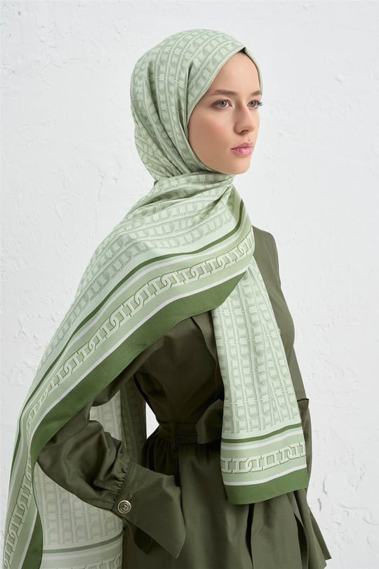 Armine İpek Tensel Monogram Şal 29