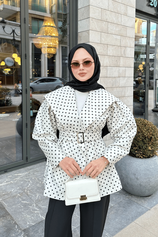 Bebe Yaka Puantiyeli Kemerli Ceket Beyaz