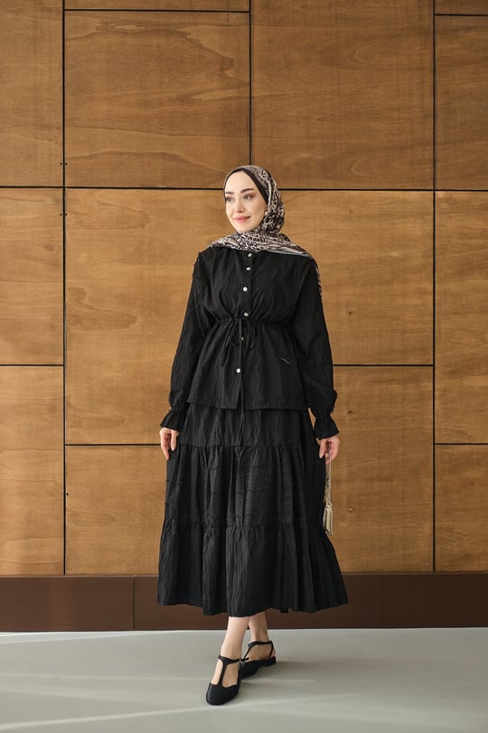 Beli Ayarlanabilir Nakış Detaylı Takım Siyah