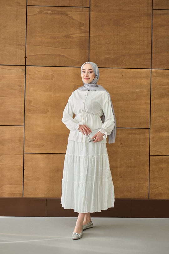 Beli Ayarlanabilir Nakış Detaylı Takım Beyaz