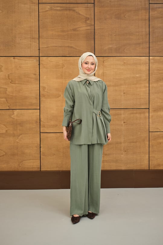 Beli Gold Kemer Detay Gömlek Yaka Takım Küf Yeşil