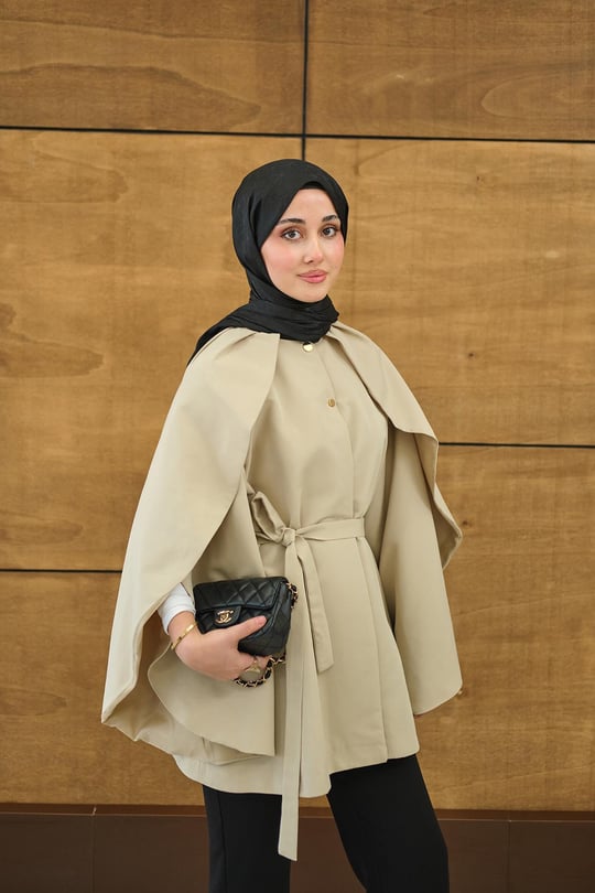 Bisiklet Yaka Pelerin Detay Geniş Kollu Çıtçıtlı Astarlı Regular Gabardin Trenç Krem