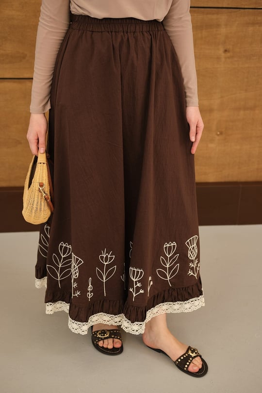 Dantel Ve Çiçek Nakışlı Etek Kahverengi