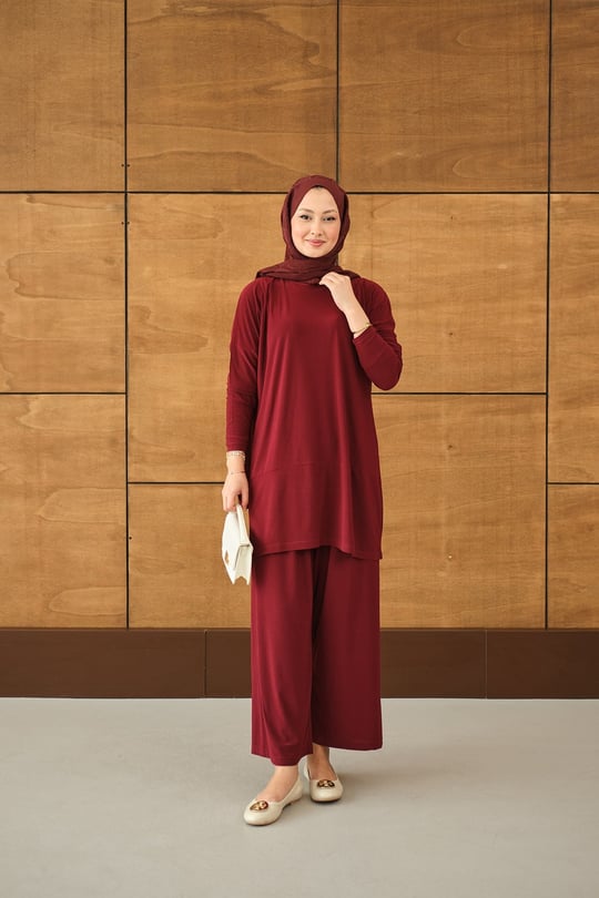 Dikiş Detay Yırtmaçlı Takım Bordo